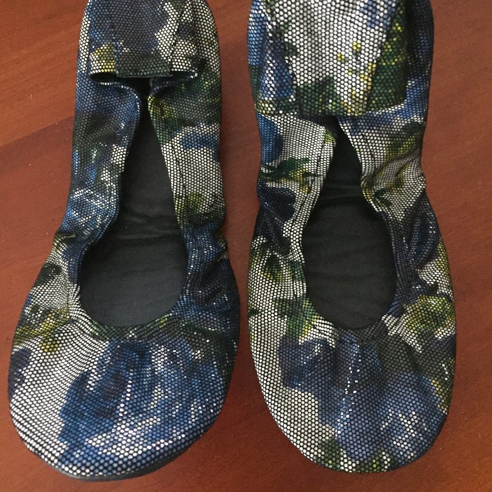 Storehouse Flats Blue Jean Floral Size 9